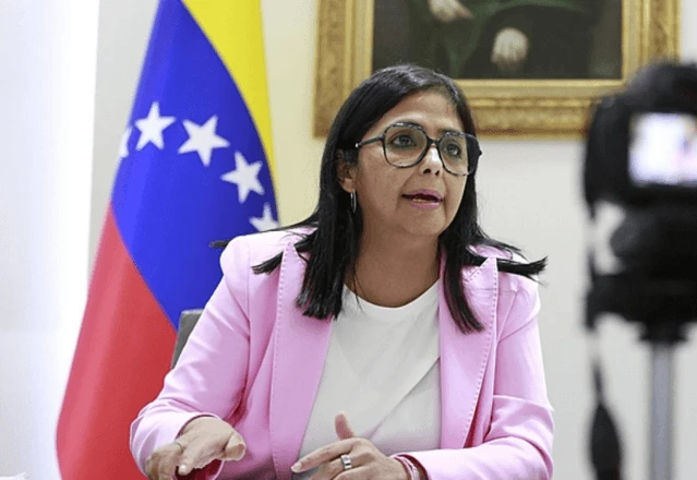 Delcy Rodríguez nomeia membro da escolta de Maduro para o gabinete presidencial